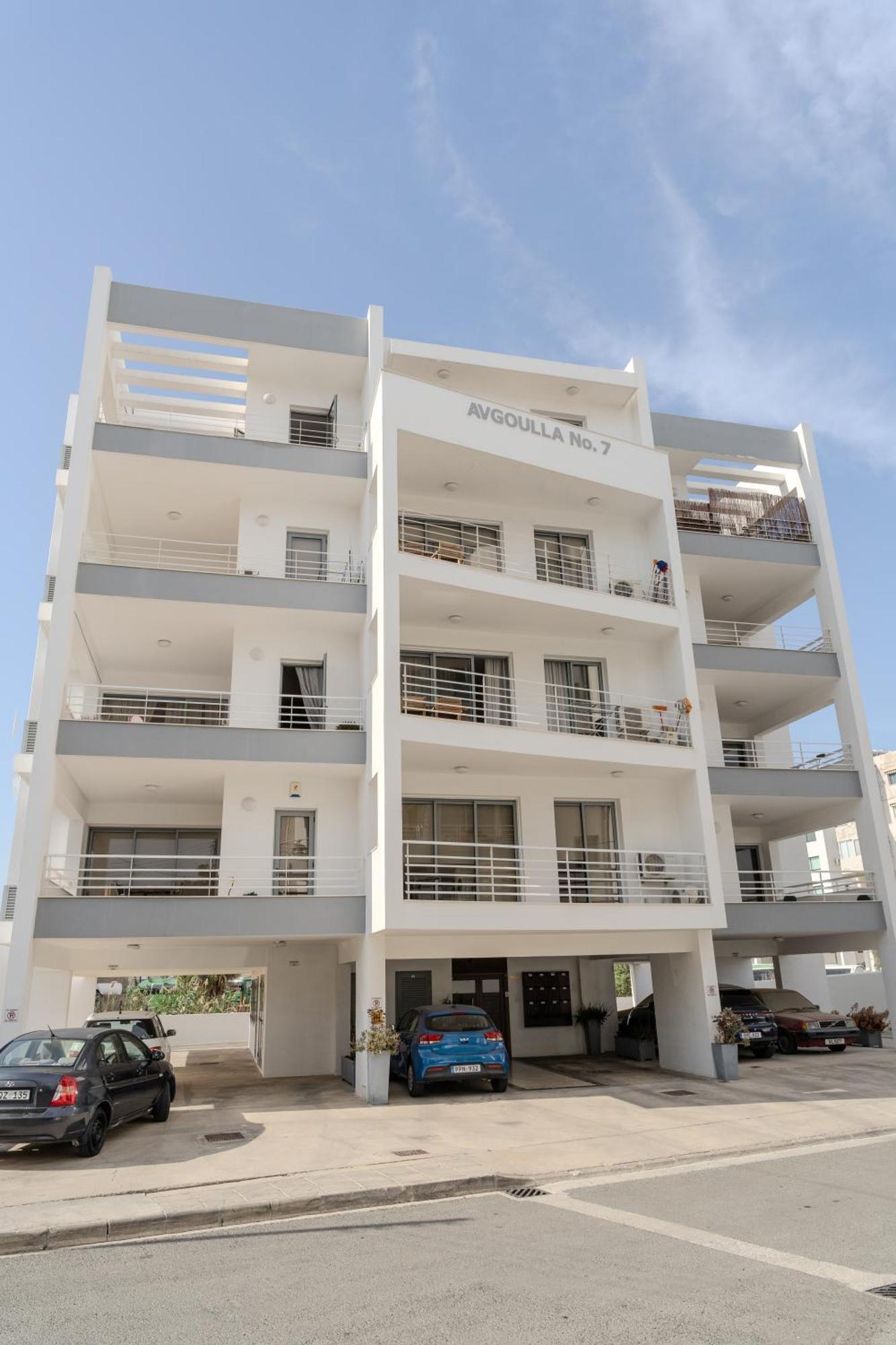 Violet Dusk City Center Flat Larnaca Exteriör bild